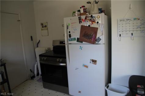 17603 Archdale Avenue Lakewood OH 44107