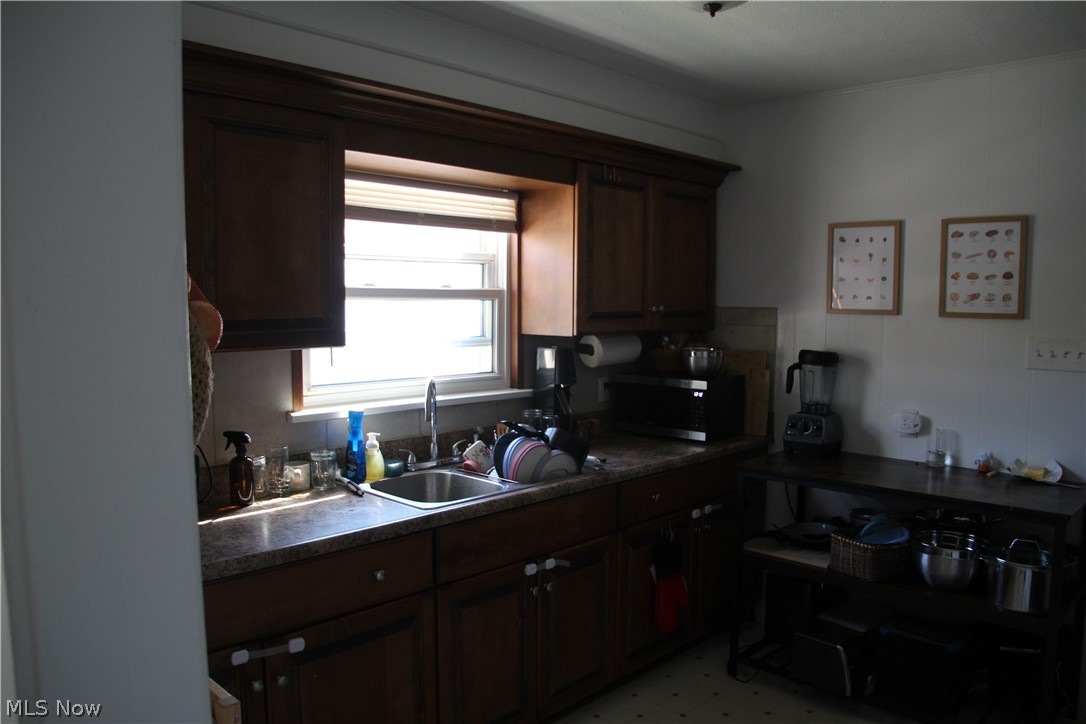 17603 Archdale Avenue Lakewood OH 44107