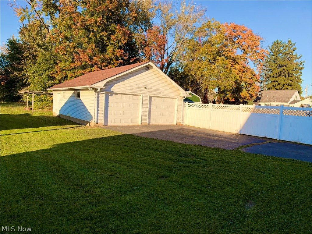 1154 Bradford Street NW Warren OH 44485