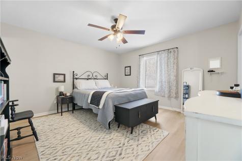 12445 Cleveland Avenue NW Uniontown OH 44685