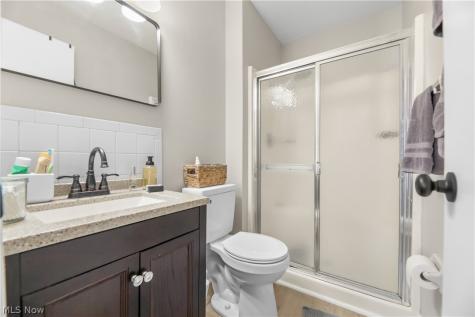 12445 Cleveland Avenue NW Uniontown OH 44685