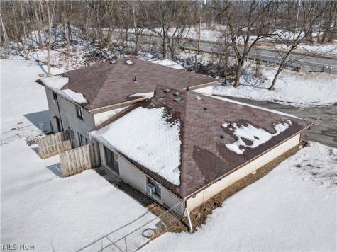 12445 Cleveland Avenue NW Uniontown OH 44685
