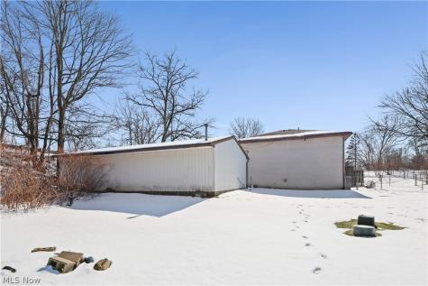 12445 Cleveland Avenue NW Uniontown OH 44685