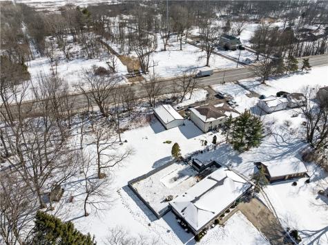 12445 Cleveland Avenue NW Uniontown OH 44685