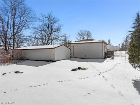 12445 Cleveland Avenue NW Uniontown OH 44685