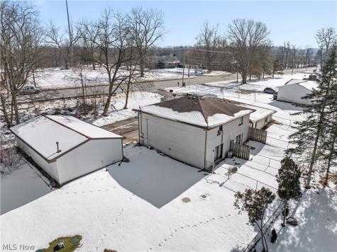 12445 Cleveland Avenue NW Uniontown OH 44685