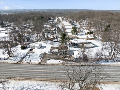 12445 Cleveland Avenue NW Uniontown OH 44685