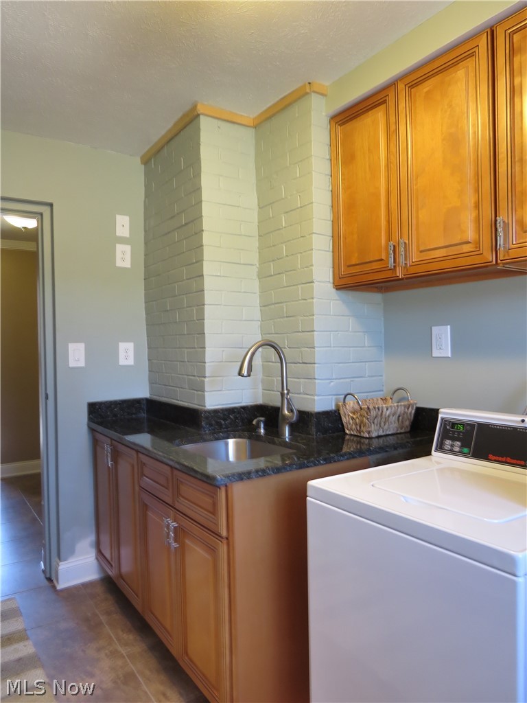 1675 Woodward Avenue Lakewood OH 44107