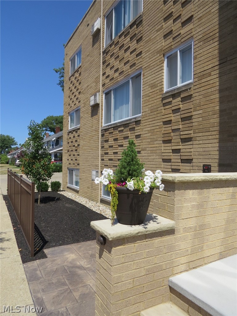 1675 Woodward Avenue Lakewood OH 44107