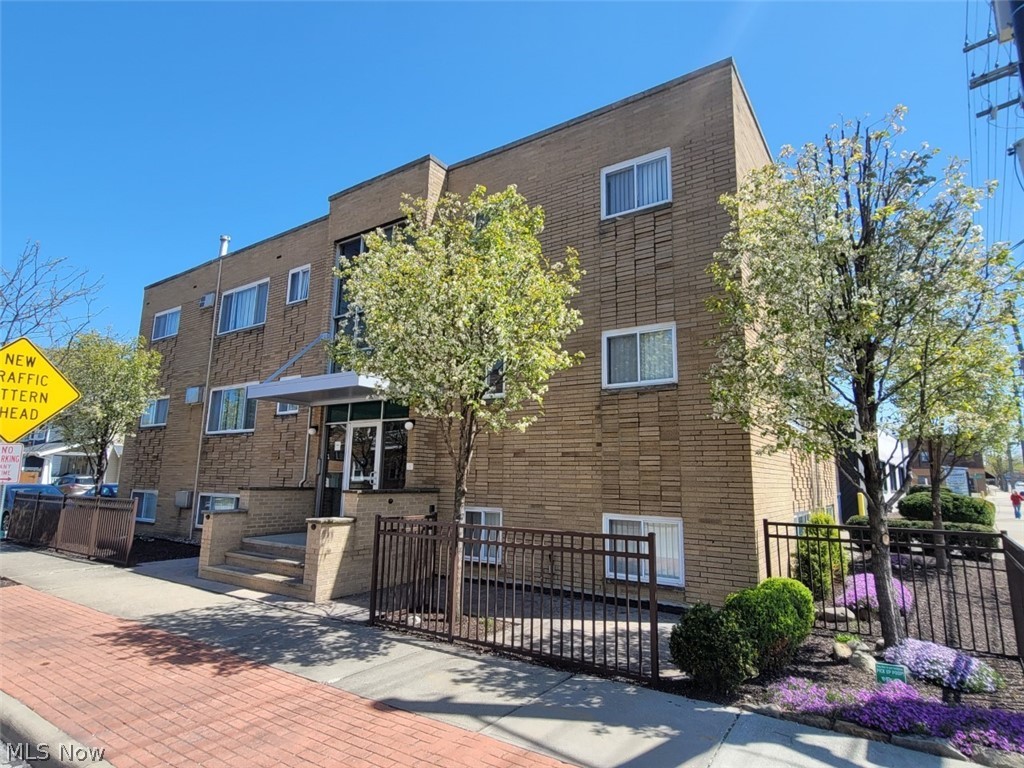 1675 Woodward Avenue Lakewood OH 44107