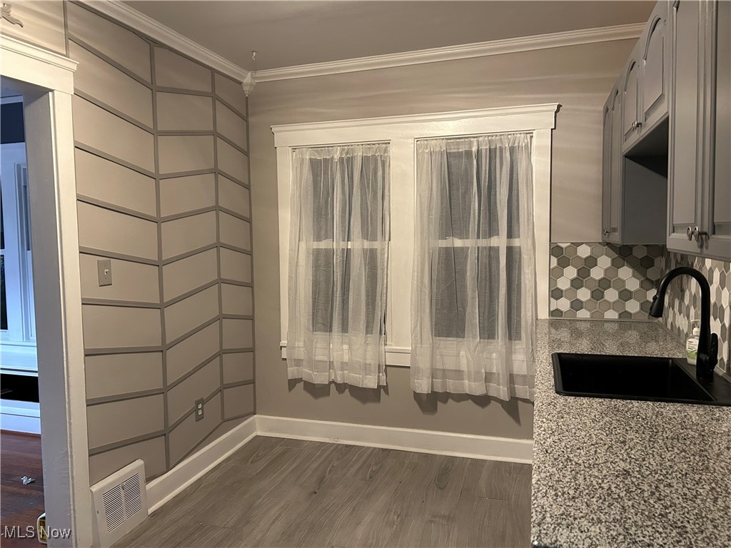 9428 Clifton Boulevard Cleveland OH 44102