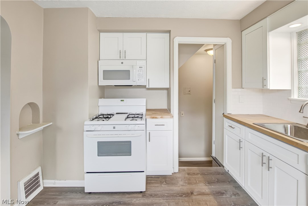 2808 Portman Avenue Cleveland OH 44109