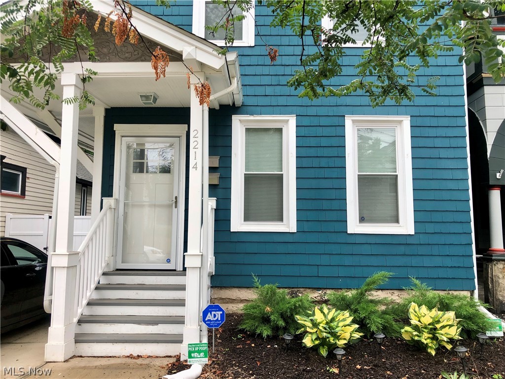2214 W 32nd Street Cleveland OH 44113