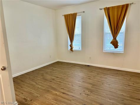 2214 W 32nd Street Cleveland OH 44113