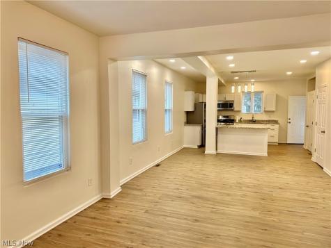 2214 W 32nd Street Cleveland OH 44113