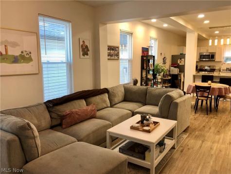 2214 W 32nd Street Cleveland OH 44113