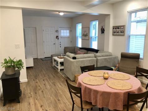 2214 W 32nd Street Cleveland OH 44113