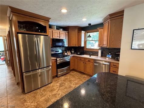 5973 University Heights Circle NW North Canton OH 44720