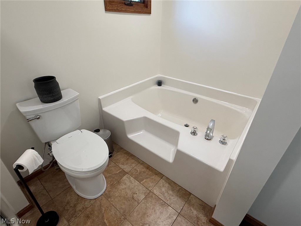 5973 University Heights Circle NW North Canton OH 44720