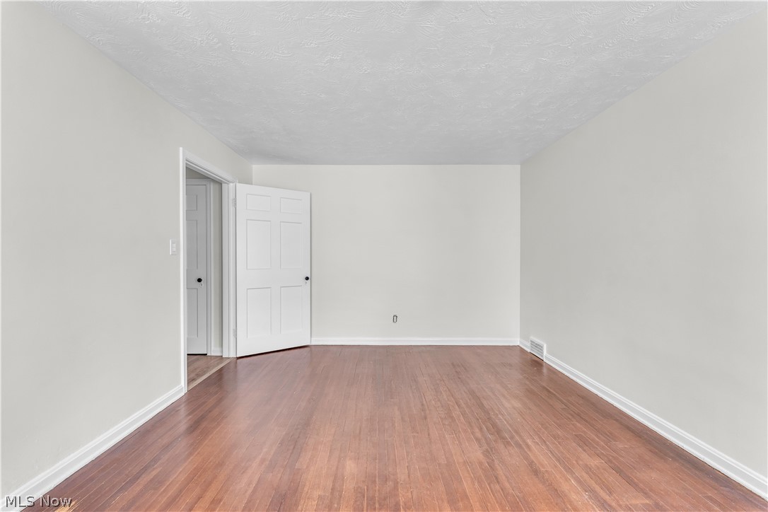 16004 Invermere Avenue Cleveland OH 44128
