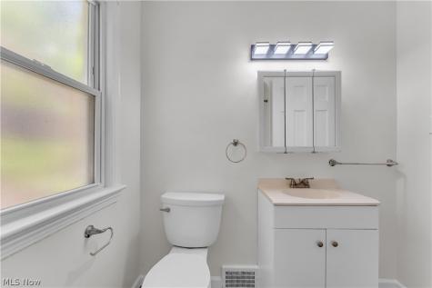 16004 Invermere Avenue Cleveland OH 44128