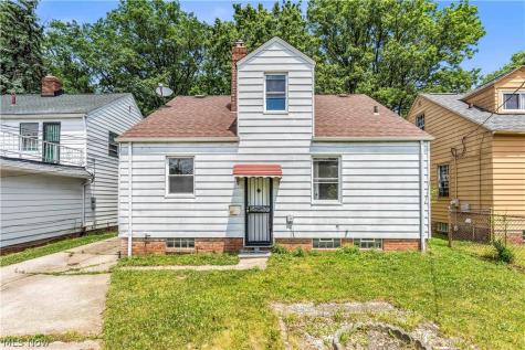 16004 Invermere Avenue Cleveland OH 44128