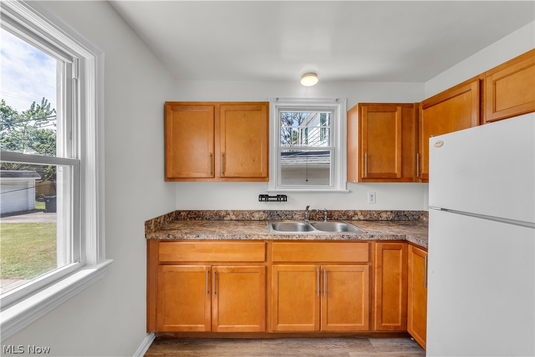 16004 Invermere Avenue Cleveland OH 44128
