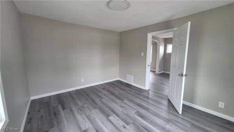 3278 W 117th Street Cleveland OH 44111