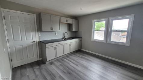 3278 W 117th Street Cleveland OH 44111