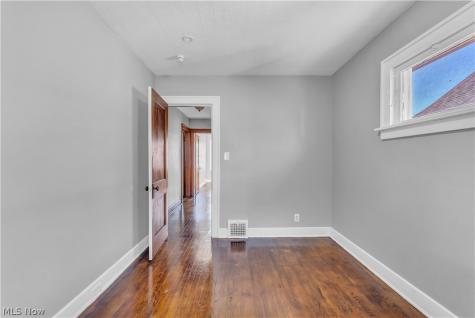 4453 W 48th Street Cleveland OH 44144