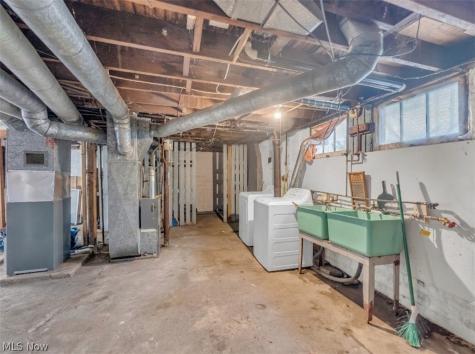4453 W 48th Street Cleveland OH 44144