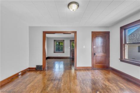 4453 W 48th Street Cleveland OH 44144