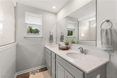 798 N Greenway Drive Westlake OH 44145