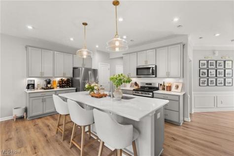 798 N Greenway Drive Westlake OH 44145