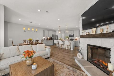 798 N Greenway Drive Westlake OH 44145