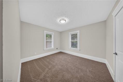 10524 Lee Avenue Cleveland OH 44106