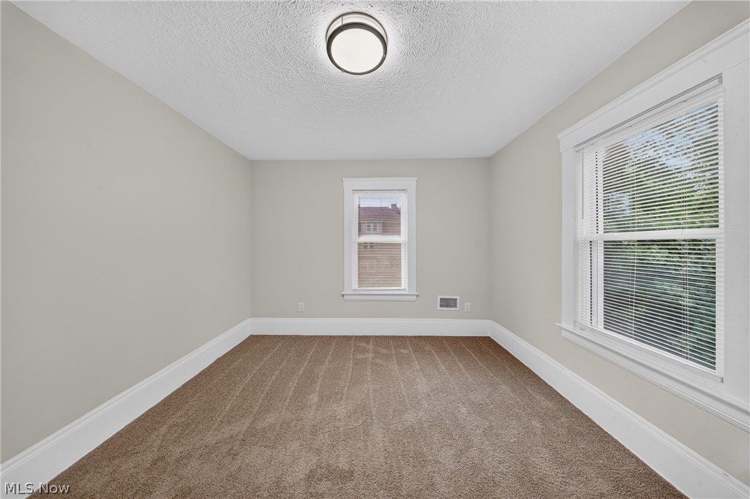 10524 Lee Avenue Cleveland OH 44106