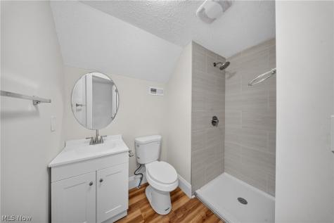 10524 Lee Avenue Cleveland OH 44106