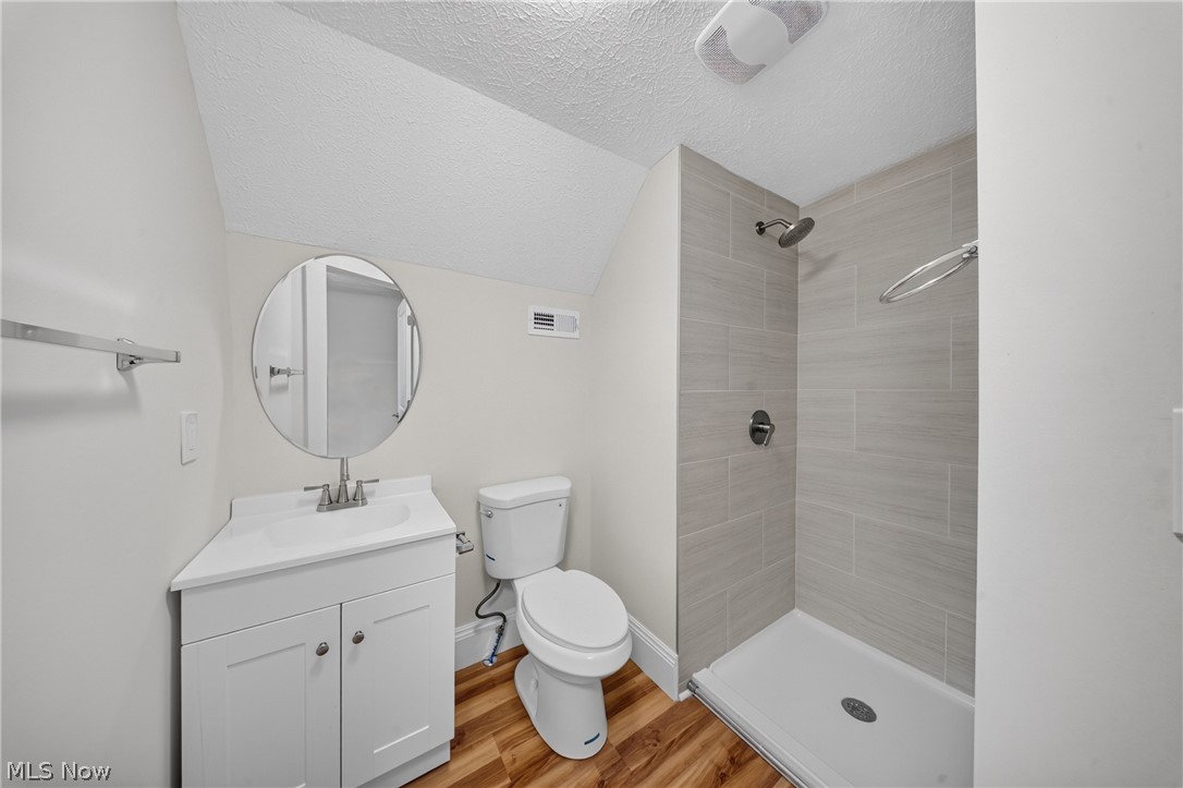 10524 Lee Avenue Cleveland OH 44106