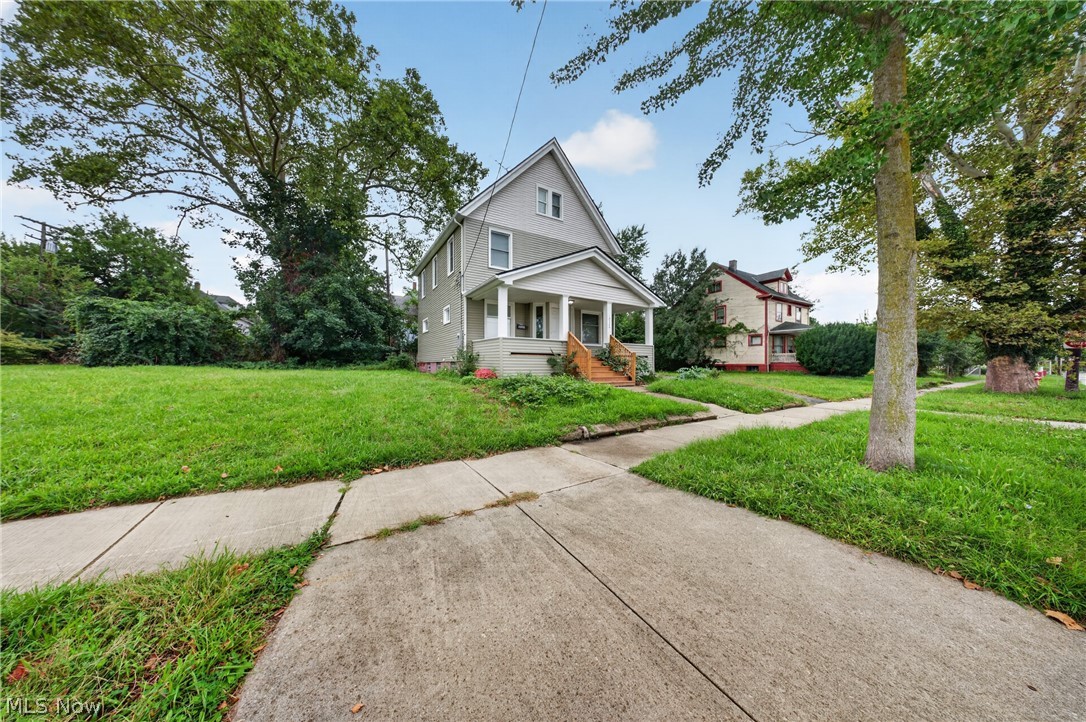 10524 Lee Avenue Cleveland OH 44106