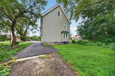 10524 Lee Avenue Cleveland OH 44106