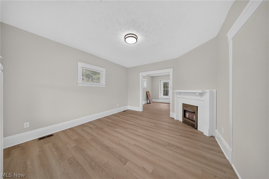 10524 Lee Avenue Cleveland OH 44106