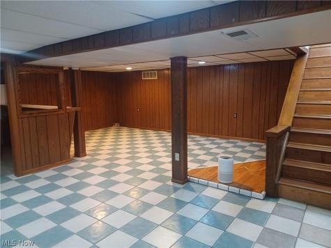 551 Moherman Avenue Youngstown OH 44509