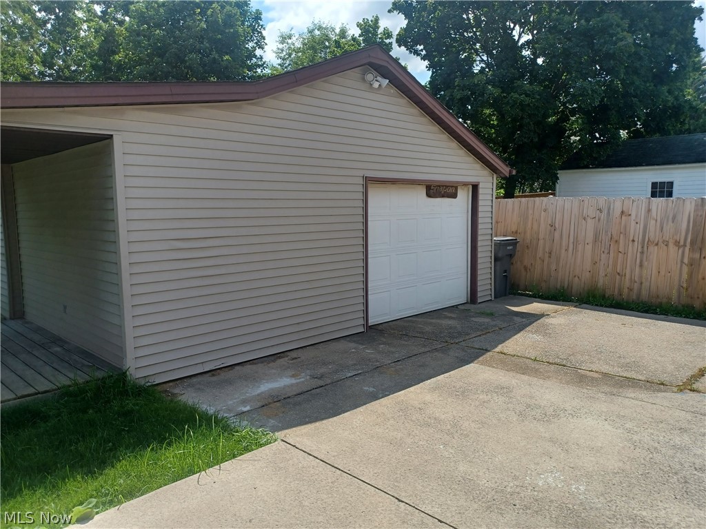 551 Moherman Avenue Youngstown OH 44509