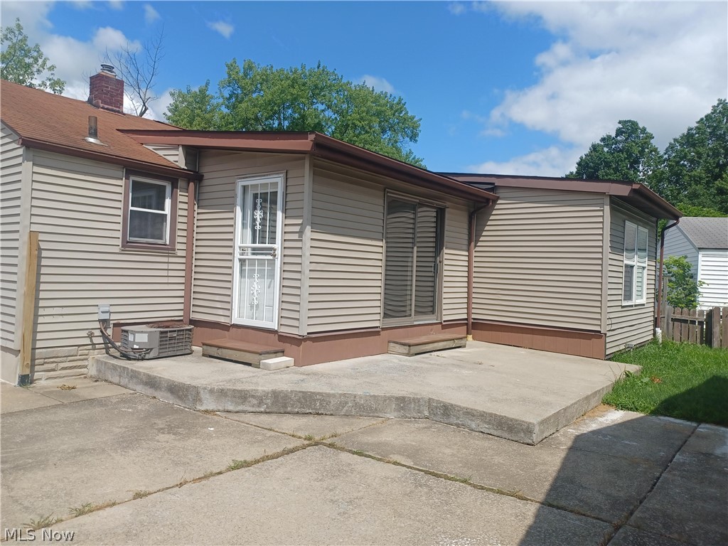 551 Moherman Avenue Youngstown OH 44509