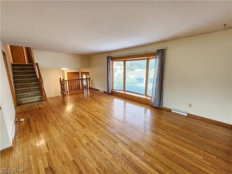5650 Cascade Court Seven Hills OH 44131