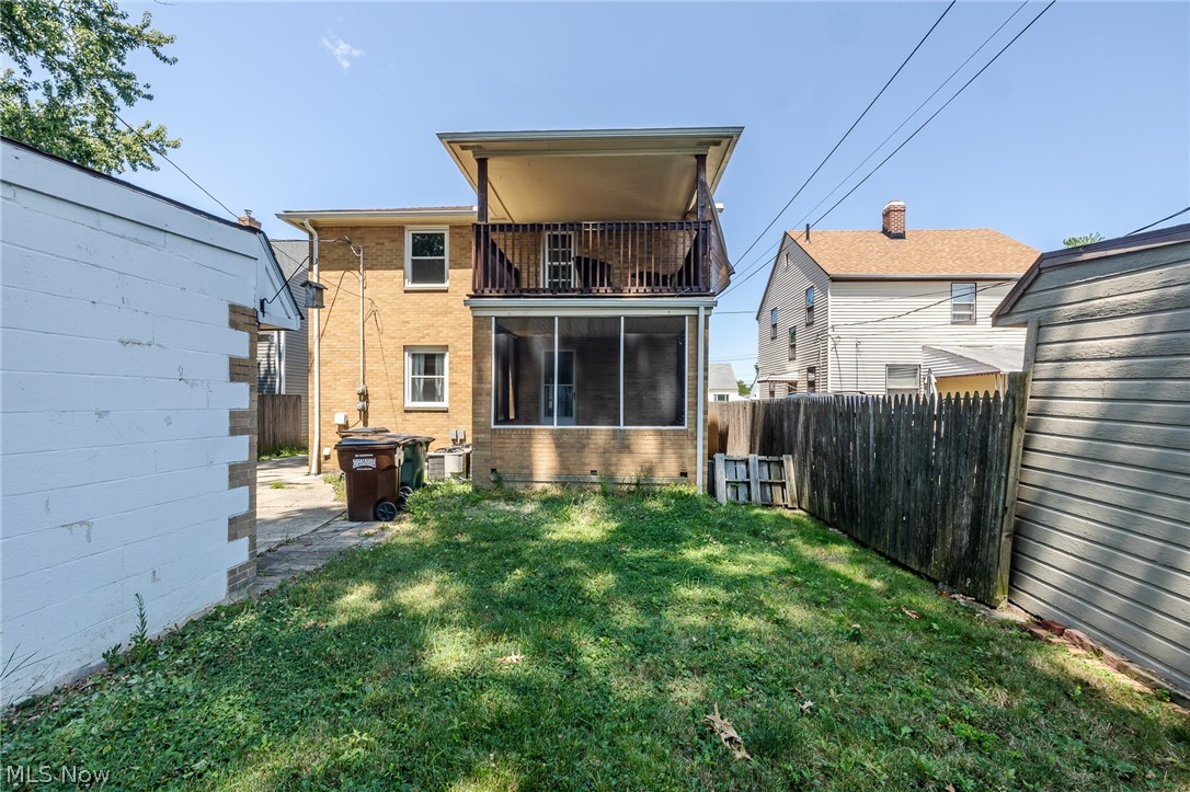 8221 Pelham Drive Parma OH 44129