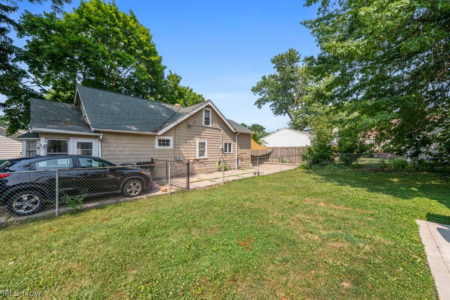 1395 Irene Road Lyndhurst OH 44124