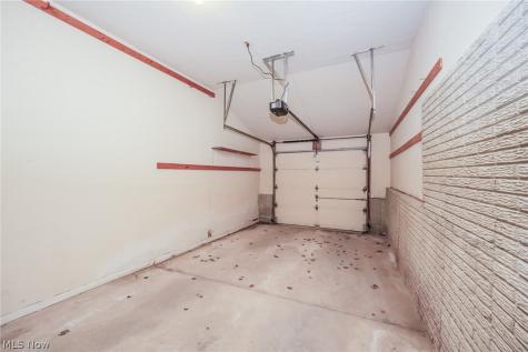 9471 Madison Lane North Royalton OH 44133