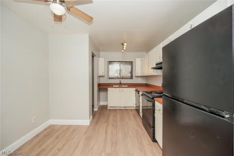 9471 Madison Lane North Royalton OH 44133